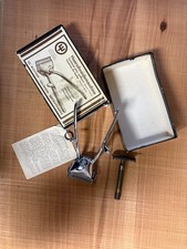 uralter Haarschneider der